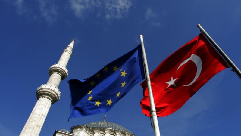 Basescu: Romania sustine aderarea Turciei la UE