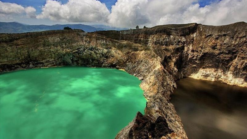 FOTO! Afla povestea celor mai misterioase lacuri din lume!