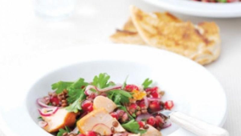 Reteta zilei: Salata de somon afumat, linte si rodie