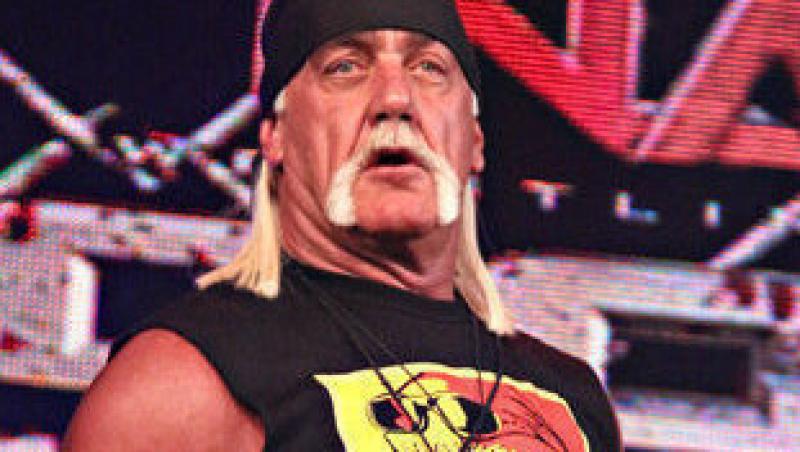 SOC! Hulk Hogan si-a inselat sotia cu un barbat!