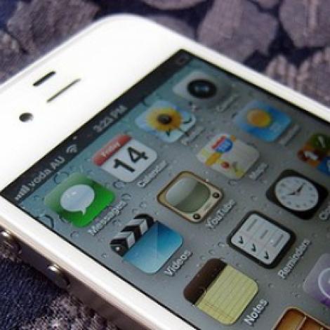 Apple, acuzat de folosirea unor inventii privind identificarea apelantului