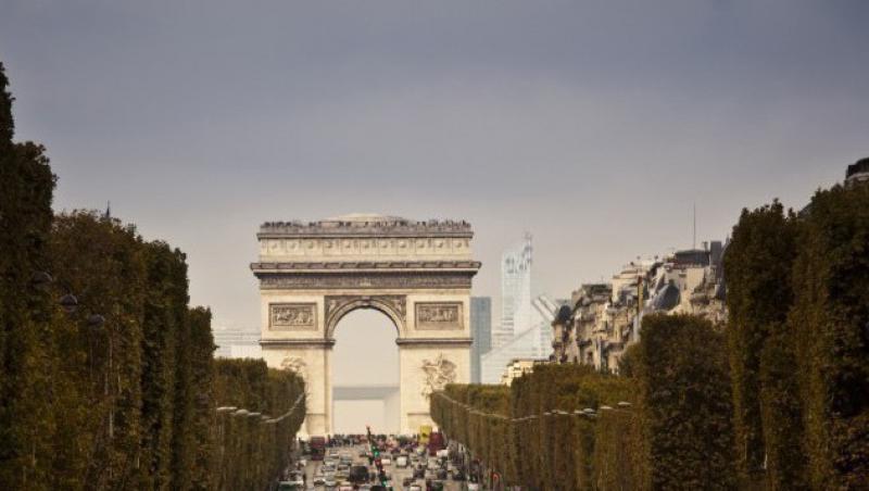 Cersetoria, interzisa in zonele turistice din Paris din cauza romanilor