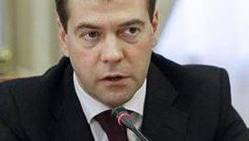 Salvarea UE, la mana Rusiei. Medvedev: Suntem dispusi sa facem investitii pentru sustinerea zonei euro