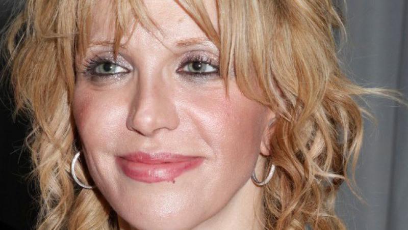 Courtney Love, la un pas sa fie evacuata din casa