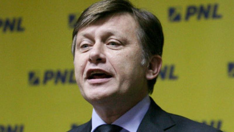 Antonescu s-a temut ca Basescu va sari la bataie, in timpul consultarilor de la Cotroceni