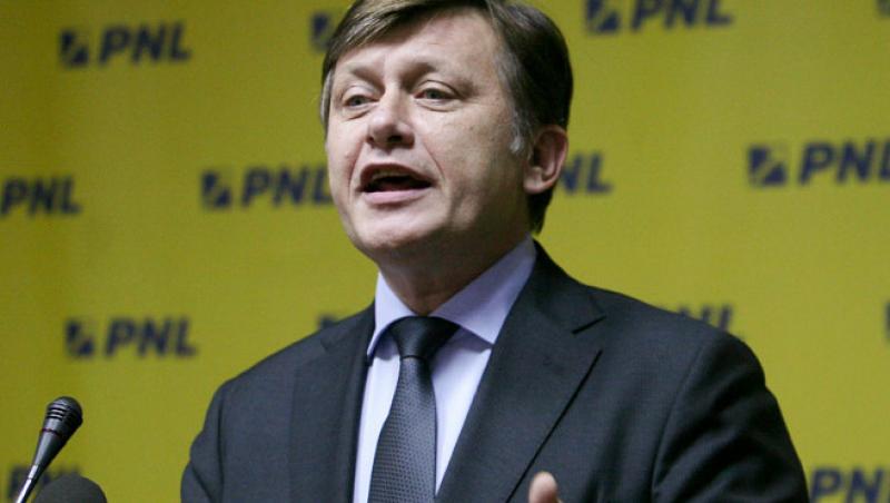 Antonescu s-a temut ca Basescu va sari la bataie, in timpul consultarilor de la Cotroceni