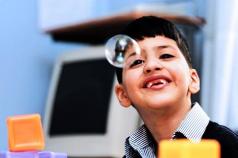 VIDEO! Arad: a fost deschis un centru pentru copiii autisti
