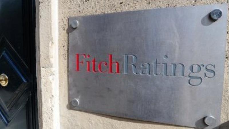 Fitch ia in considerare retrogradarea ratingului a sase tari europene. Perspectiva Frantei, redusa la nivelul 
