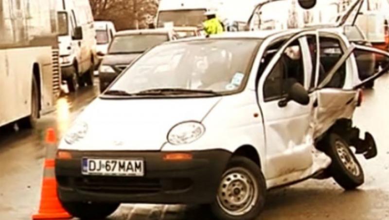 VIDEO! Grav accident in Craiova: O femeie a murit si 3 persoane sunt ranite