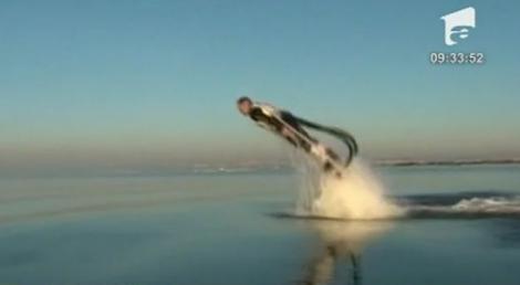 VIDEO! Pentru impatimitii de sporturi nautice: S-a inventat skijet-ul delfin!