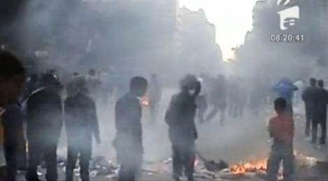 UPDATE! Teatru de razboi, la Cairo: 3 morti si peste 250 de raniti
