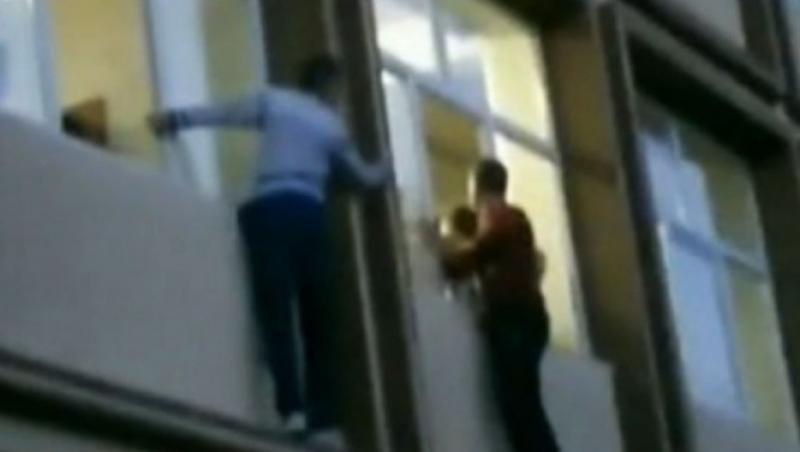 VIDEO! Imagini socante intr-o scoala din Alexandria