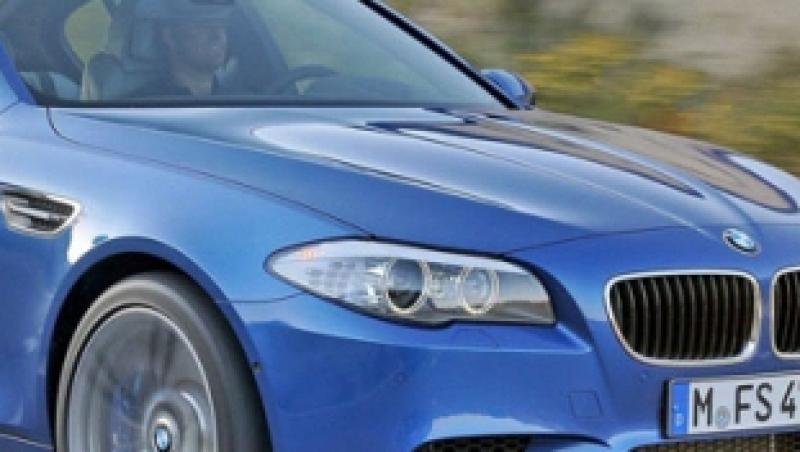 Cu un BMW M5 s-a realizat cea mai rapida felicitare de Craciun