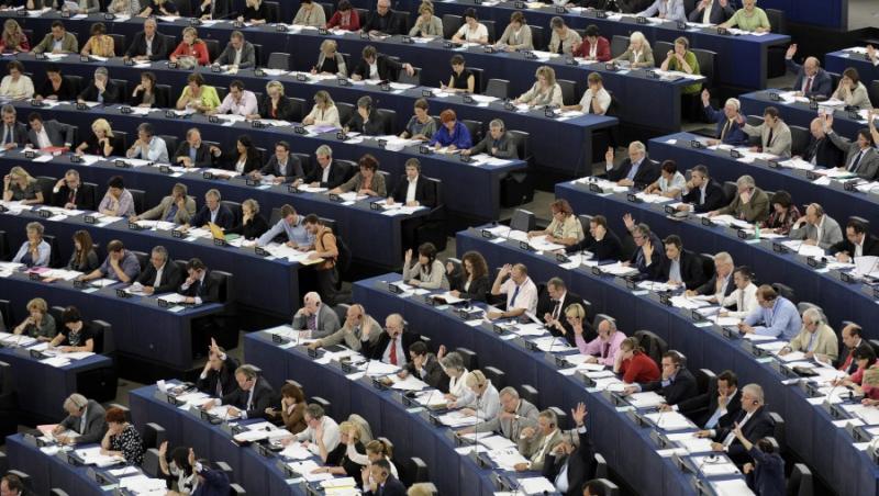 Adrian Severin a speriat UE: Parlamentul European are cod de conduita