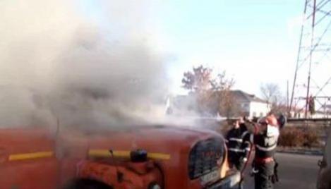 VIDEO! Un TIR a luat foc in Zalau