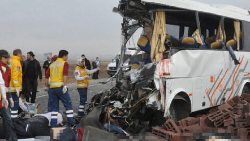 Tragedie rutiera in Turcia: cel putin 25 de morti