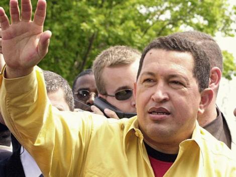 Hugo Chavez catre Obama: "Esti o rusine! Clovnule! Esti un clovn!"