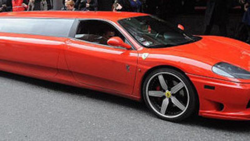 Un Ferrari tunat, cea mai rapida limuzina din lume