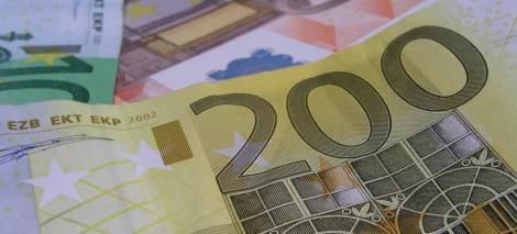 Record istoric: BCE a imprumutat 523 de banci cu 489 mld. euro