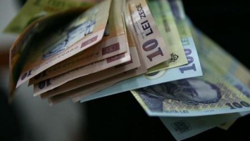 Cursul valutar a coborat sub pragul de 4.3 lei/€