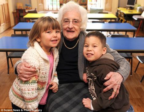 Ea este bunicuta care la 94 de ani inca mai lucreaza!