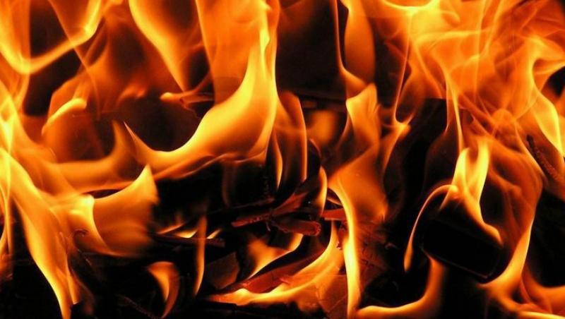 VIDEO! Incendiu puternic in Pitesti