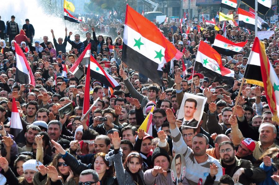 Siria: Peste 70.000 de manifestanti la Homs, dispersati cu gaze lacrimogene