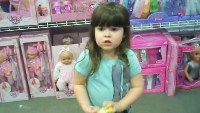 VIDEO! O fetita de 5 ani da lectii de marketing