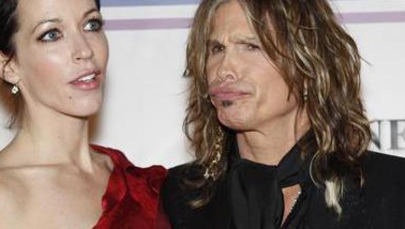 Familia lui Steven Tyler o detesta pe logodnica sa