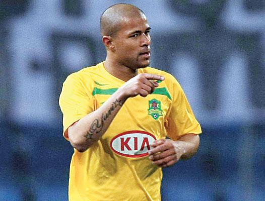 Transferul Wesley la Steaua a picat. Brazilianul nu vine din cauza salariului mic oferit de ros-albastri