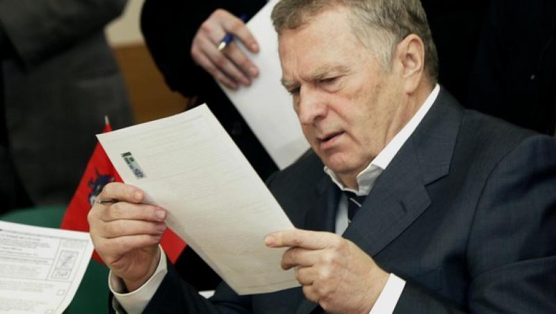 Jirinovski si Ziuganov si-au inregistrat candidaturile pentru alegerile prezidentiale din Rusia