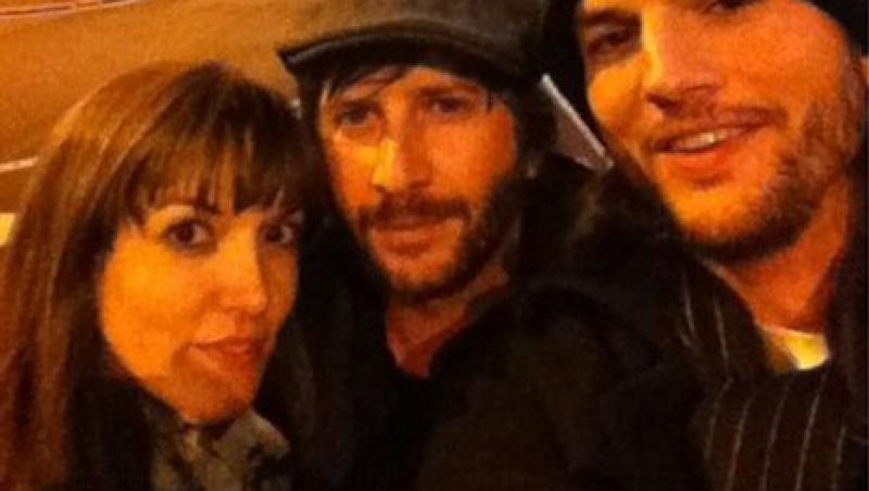 FOTO! Noua cucerire a lui Ashton Kutcher seamana cu Demi Moore