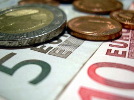 Parintele monedei unice, Jacques Delors: "Euro a fost sortit esecului inca de la inceput"