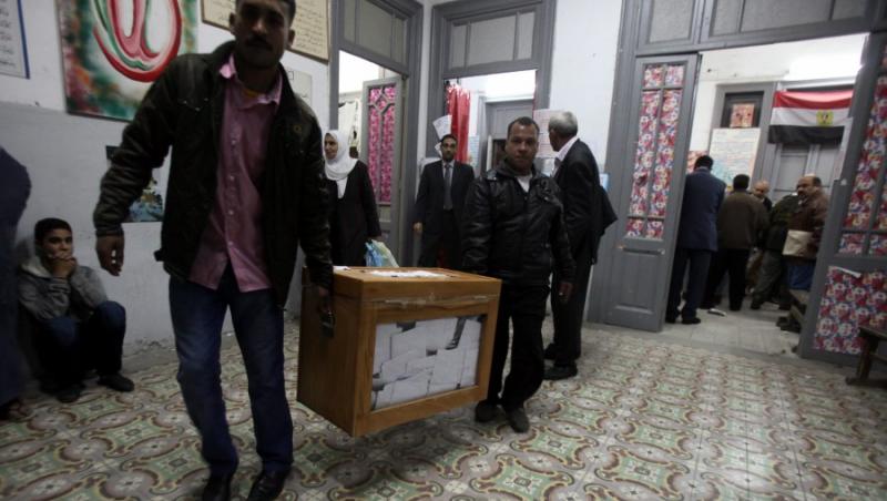 Alegeri in Egipt: Ascensiunea islamistilor, confirmata de rezultatele partiale
