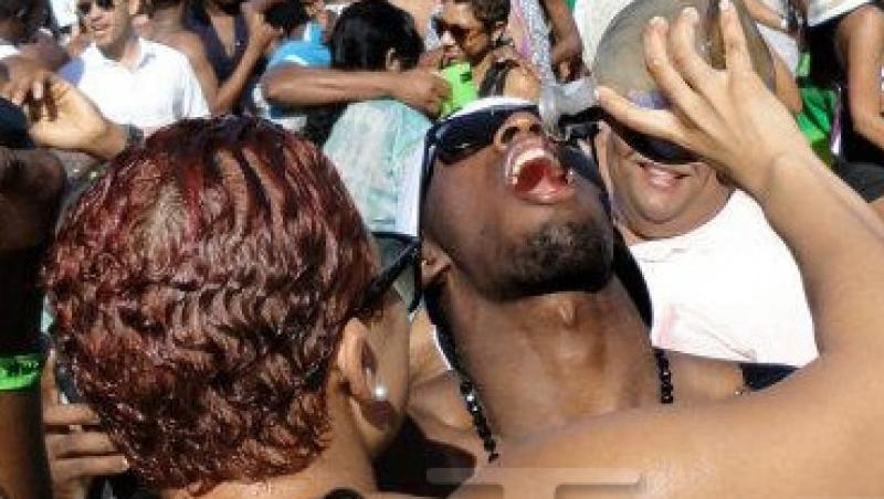 FOTO! Usain Bolt, antrenament cu alcool