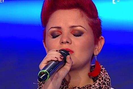 VIDEO EMOTIONANT! Elena a cantat o doina la X Factor!