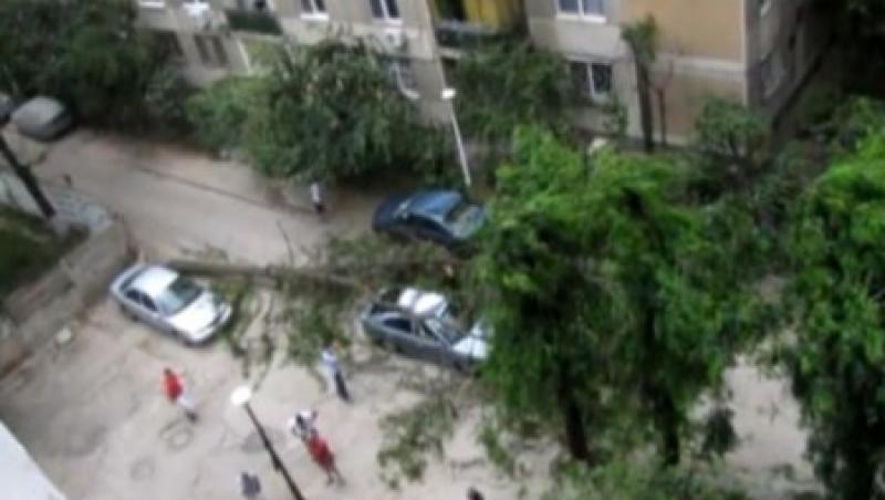 UPDATE! Explozie puternica intr-un bloc din cartierul Berceni: 2 raniti