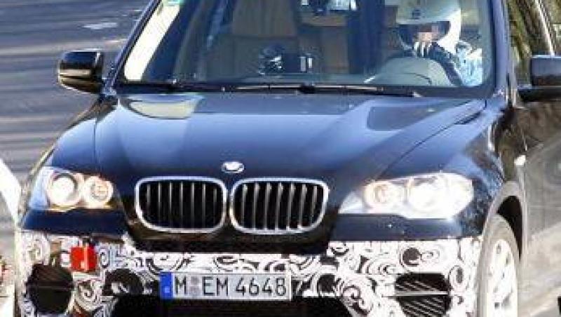 BMW X1 cu facelift, fotografiat pentru prima oara la teste