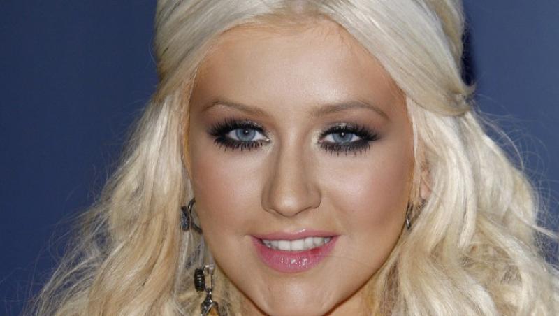 VIDEO! Christina Aguilera lanseaza parfumul Secret Potion