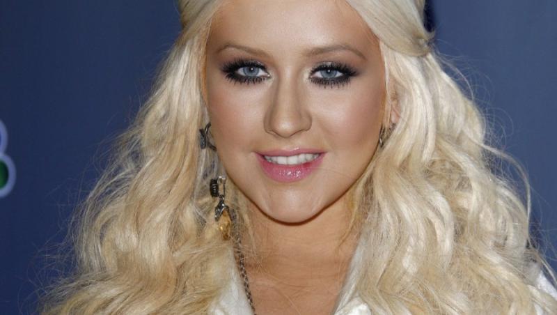 VIDEO! Christina Aguilera lanseaza parfumul Secret Potion