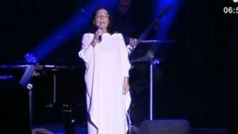 VIDEO! Nana Mouskouri a incantat publicul la Sala Palatului