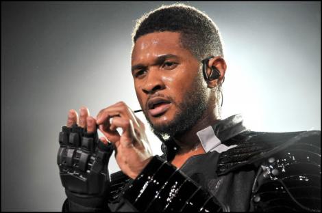 Usher se droga in fata copiilor sai!