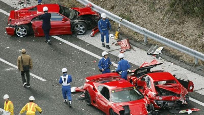 VIDEO! & FOTO! Cel mai scump accident auto: 8 Ferrari si un Lamborghini Diablo, facute praf