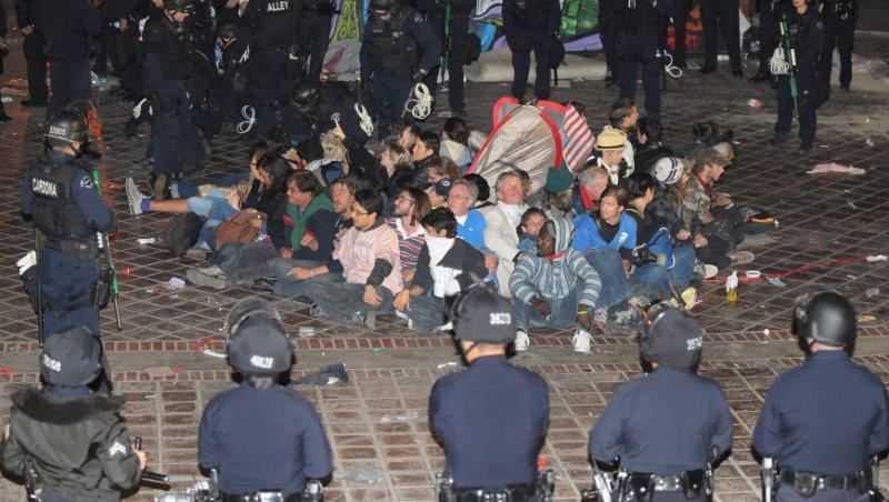 Washington: Zeci de arestari, la Occupy Wall Street