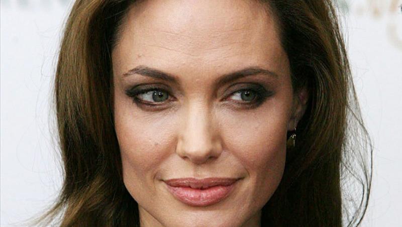 VIDEO Angelina Jolie a debutat ca regizor si scenarist