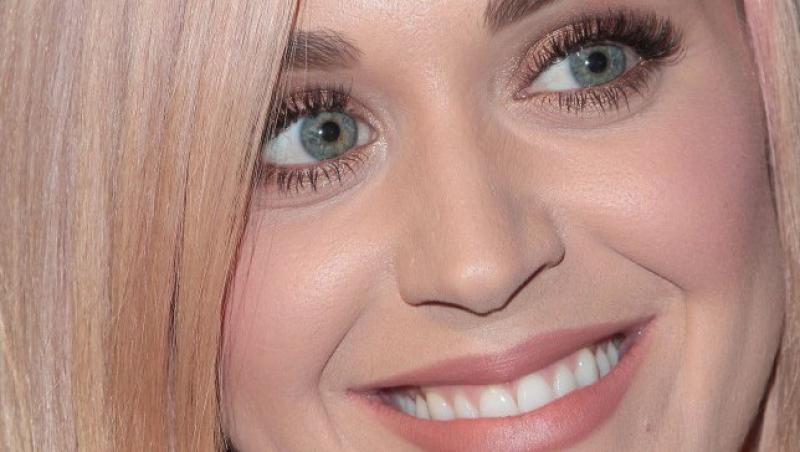 Uite ce schimbare de look si-a facut Katy Perry!