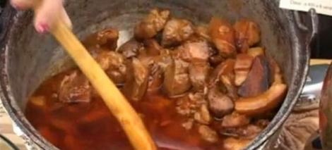 VIDEO! Expozitie culinara de produse traditionale in Bistrita