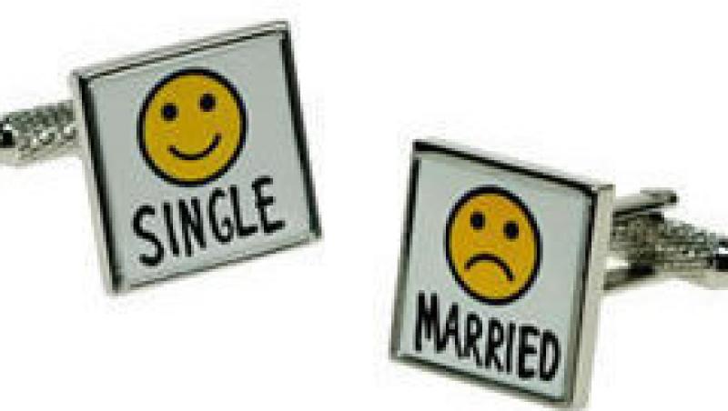 Cand este o persoana mai fericita: singura sau in cuplu?