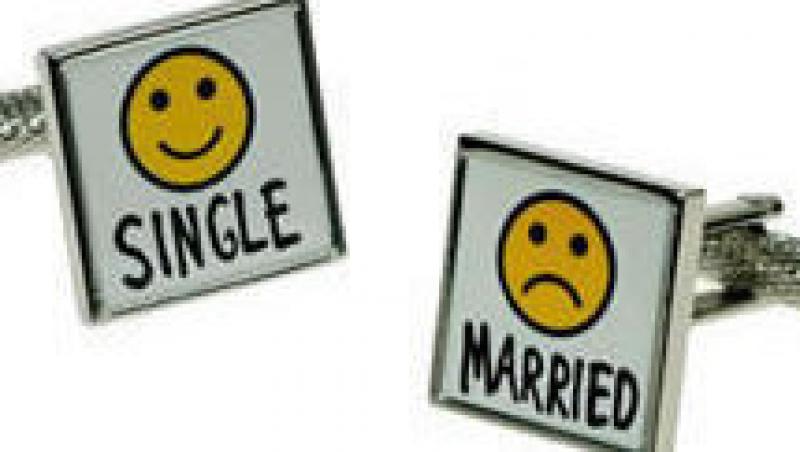 Cand este o persoana mai fericita: singura sau in cuplu?