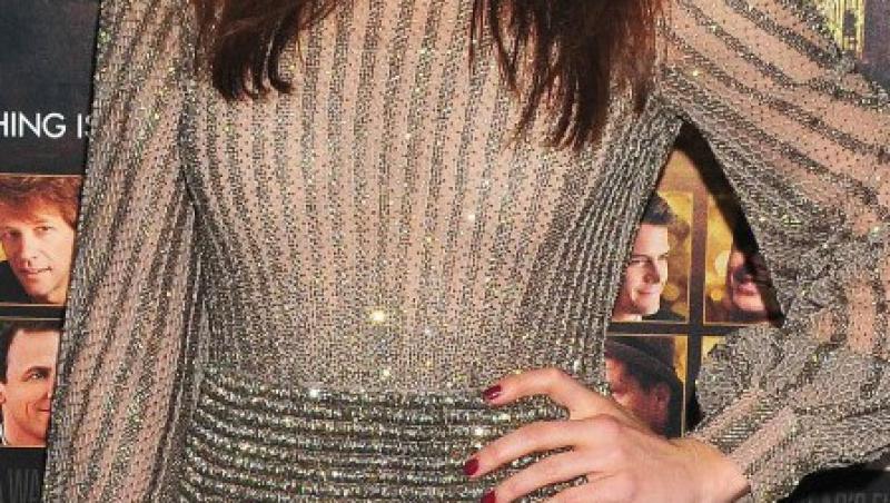 FOTO! Jessica Biel, intr-o rochie transparenta la premiera filmului 